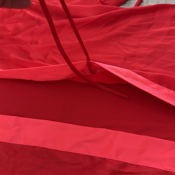 VICTORIA’S SECRET red satin robe with pink trim size xs/s - Picture 4 of 7